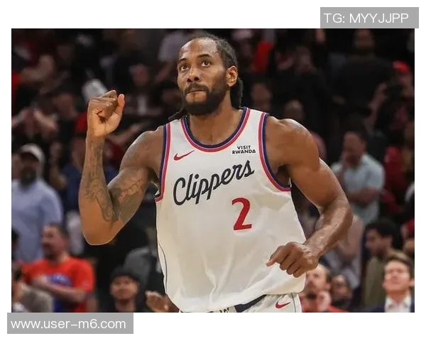 伦纳德首节表现低迷仅得2分4篮板三分球全失状态堪忧